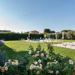Rosa Di Assisi Couette-café
